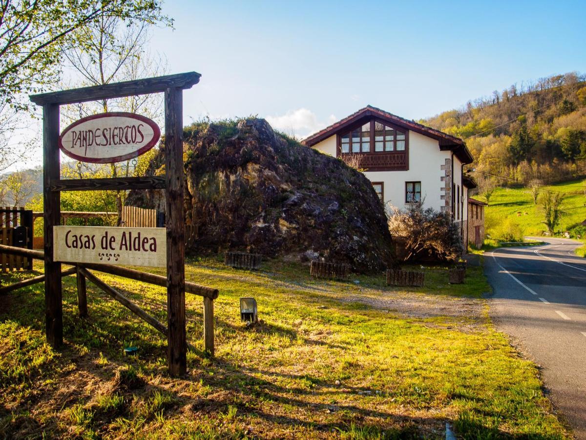 Onís Casas Rurales Pandesiertos מראה חיצוני תמונה